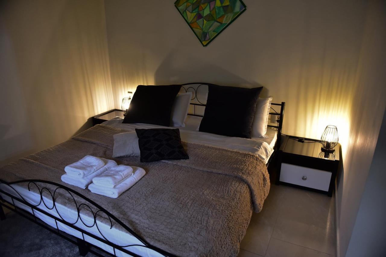 Flh - A&M Central Studio Apartment Sibiu Luaran gambar
